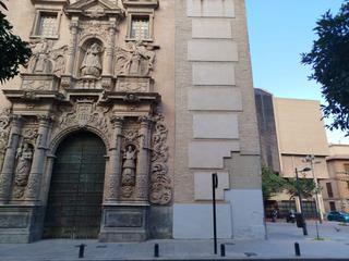 Lloguer Aparcament cotxe a San Lorenzo. Magnifica plaza de garaje junto a la universidad la merced !!!!