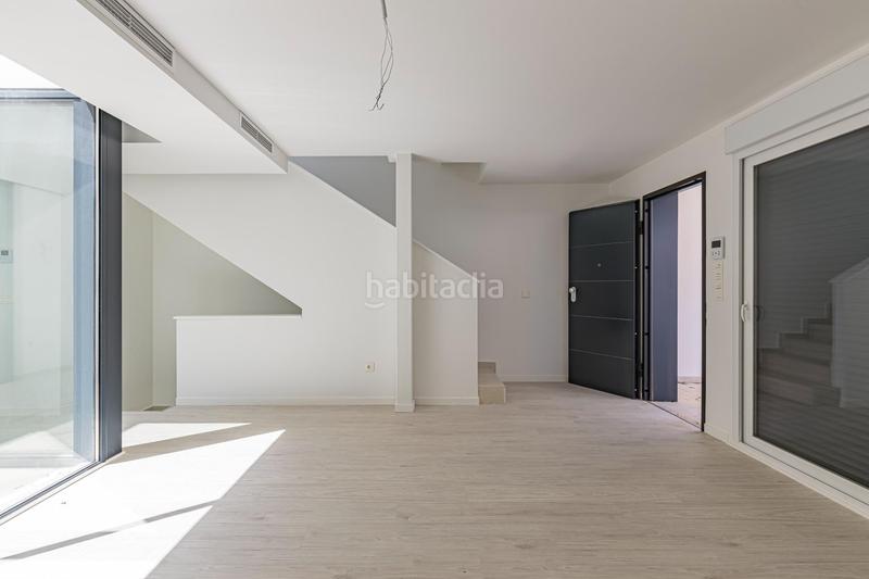 Foto a38fc094-4152-4a5f-82fe-549ae53a6aa4. Dúplex  con piscina privada en venta en urbanización atrio en Murcia