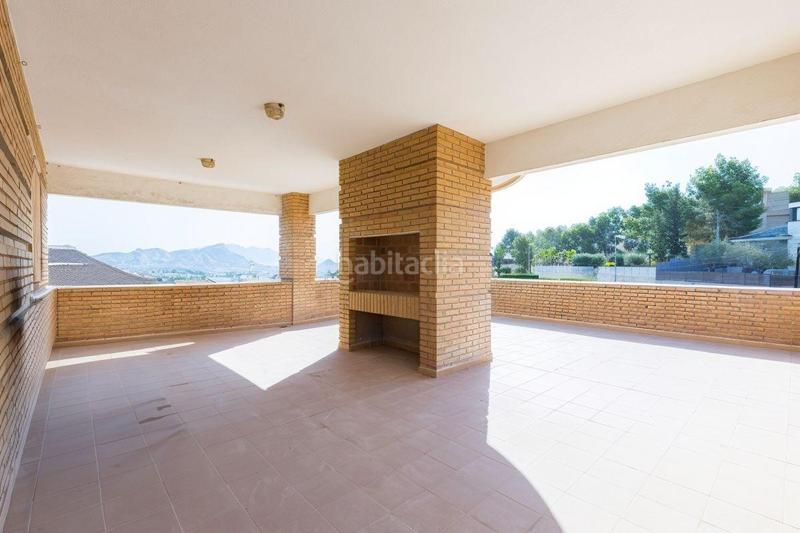 Foto d51978ae-f25d-4727-857f-e09db4cb88a8. Chalet estupendo chalet en montepinar en Zarandona Murcia