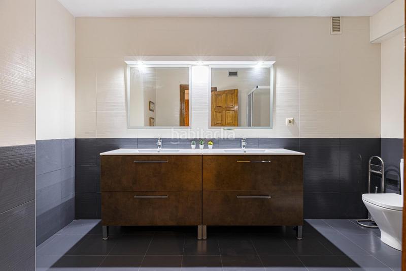 Foto 5563f52d-7b74-4158-b160-cc3f600c087c. Piso amplísima vivienda en pleno centro con garajes en Murcia