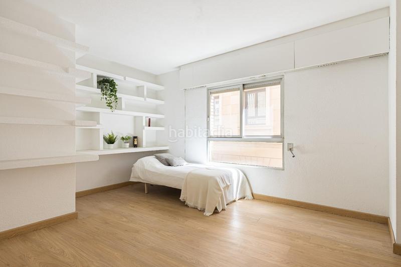 Foto a484f810-6dfb-4efb-8aec-9a503c90ac2b. Piso amplísima vivienda en pleno centro con garajes en Murcia