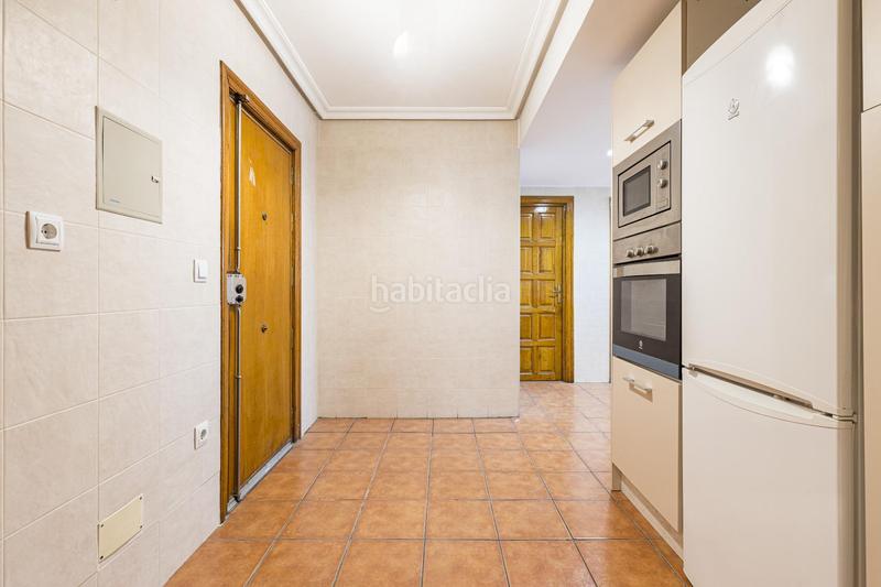 Foto c711bf07-a5d9-4920-8480-9e058e9ca321. Piso amplísima vivienda en pleno centro con garajes en Murcia