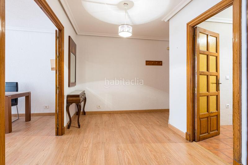 Foto fbc65ecb-0f71-4c75-b8c2-c94dc75fe3aa. Piso amplísima vivienda en pleno centro con garajes en Murcia