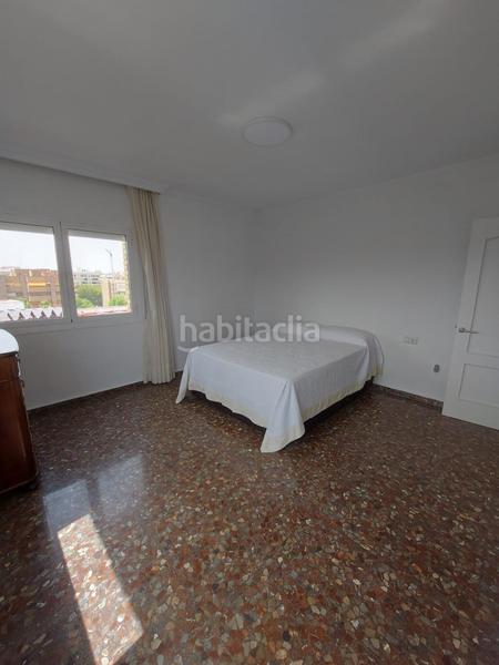 Foto 47b2b66f-71d4-47f9-b901-65ef5bc51262. Alquiler piso en calle puerta nueva 12 estupenda y amplia vivienda de cuatro dormitorios junto a la universidad alquiler ideal para estudiantes en puerta nueva! en Murcia