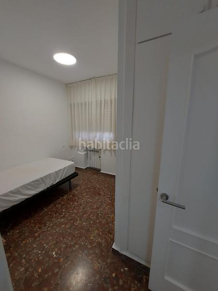 Foto b7a6932c-809e-4e60-a813-672be2224bc7. Alquiler piso en calle puerta nueva 12 estupenda y amplia vivienda de cuatro dormitorios junto a la universidad alquiler ideal para estudiantes en puerta nueva! en Murcia