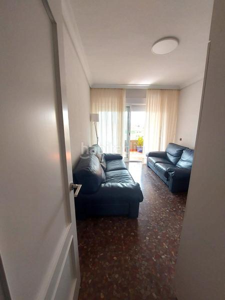 Foto b9090401-b620-4a3b-934a-1ea92fbdba72. Alquiler piso en calle puerta nueva 12 estupenda y amplia vivienda de cuatro dormitorios junto a la universidad alquiler ideal para estudiantes en puerta nueva! en Murcia