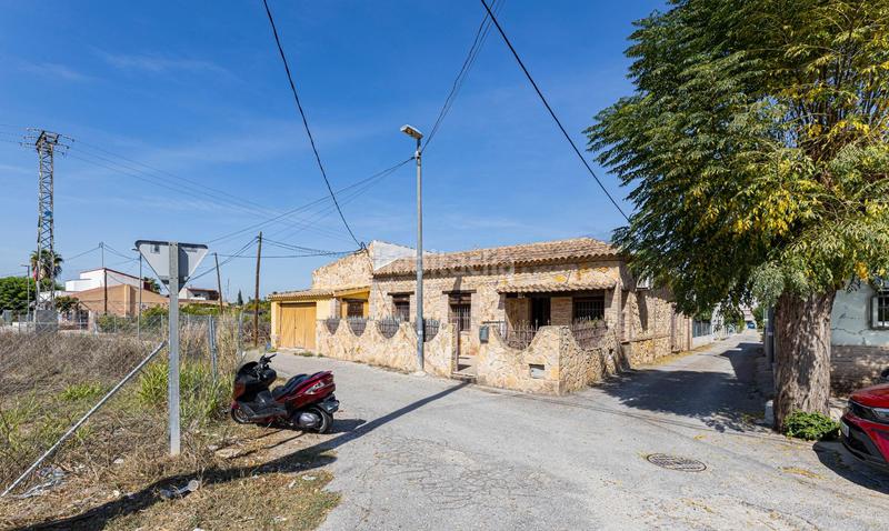 Foto 1240a29c-424d-480c-bfd7-568582676998. Casa con parcheggio piscina in Aljucer Murcia