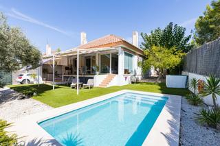 Chalet en Altorreal - El Chorrico. Chalet en planta reformado en altorreal.