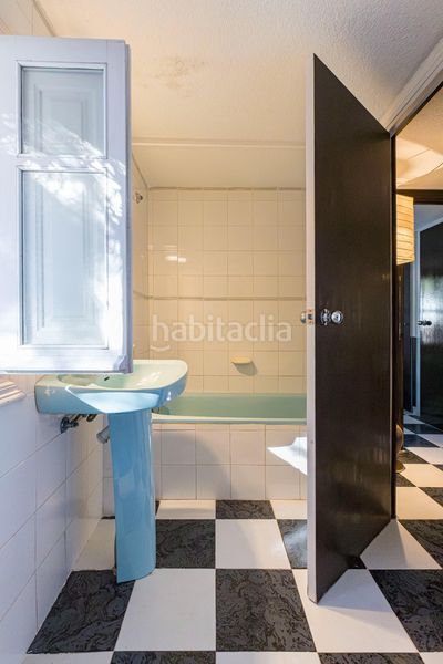 Foto 3b24c3af-e815-40aa-8baf-aef6e8d09adb. Casa amb aparcament a Fortuna