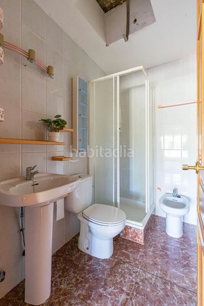 Foto 4d2f79bf-ac8a-4bca-8122-b06496933204. Casa amb aparcament a Fortuna