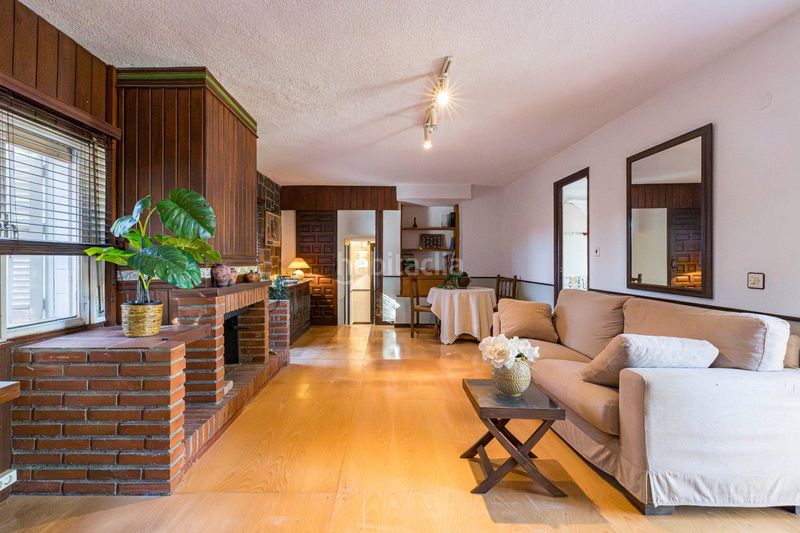 Foto 515b84ec-f789-4bb4-a629-572f891e52f7. Casa amb aparcament a Fortuna