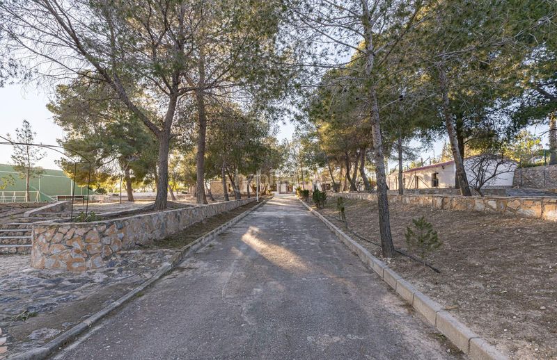 Foto db52bac3-983d-40c8-ba5b-bc6dda4aac83. Casa amb aparcament a Fortuna
