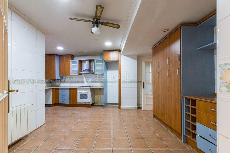 Foto ae1dd027-cb79-4417-9dea-e048ecd4cff7. Pis a La Catedral Murcia