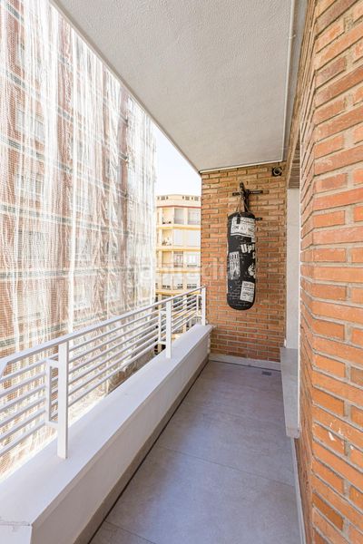 Foto 68c56e18-fa1b-4d7b-8d96-eec31795c4ef. Piso amplitud, luz y terraza privada el privilegio de vivir en una vivienda totalmente reformada en el centro en Murcia
