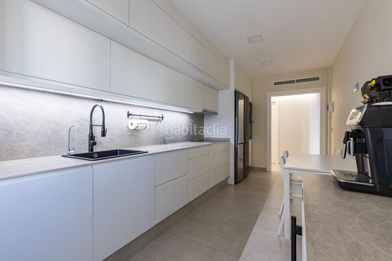 Foto d99ca41d-7f7d-47d8-8b65-c0f88dd892f0. Piso amplitud, luz y terraza privada el privilegio de vivir en una vivienda totalmente reformada en el centro en Murcia