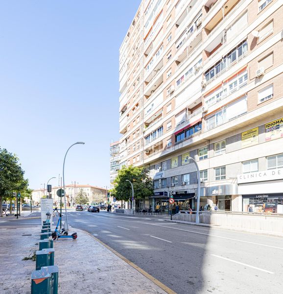 Foto dcbb657b-1ec8-4bc3-82ed-d4b7f1e2cc68. Piso amplitud, luz y terraza privada el privilegio de vivir en una vivienda totalmente reformada en el centro en Murcia
