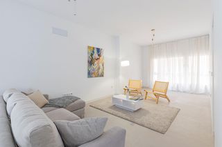 Etagenwohnung in La Catedral. Piso reformado en platería!!!