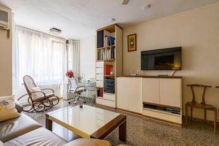 Flat in El Carmen. Bonita vivienda para entrar a vivir junto al cuartel de artiller