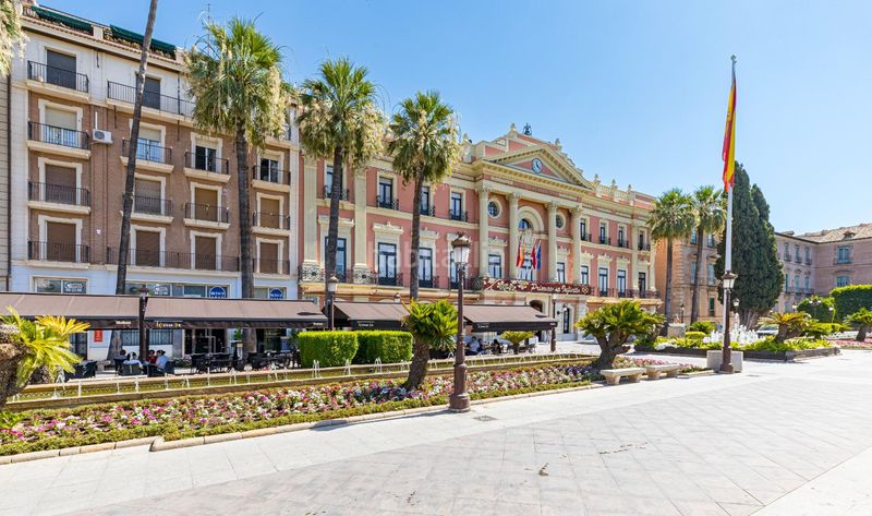Foto a1826076-cfcf-44f1-a588-7cbe2eb73f2b. Oficina  céntrica en la glorieta de españa , junto al ayuntamiento. en Murcia