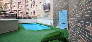 Pis  Don juan de borbon. Piso con plaza de garaje, piscina y gimnasio en juan de borbón!!
