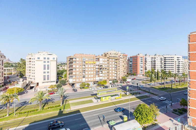 Foto e90ea6bd-96d1-4f29-9497-3fcdc339ede2. Pis amb calefacció aparcament piscina a Juan Carlos I Murcia