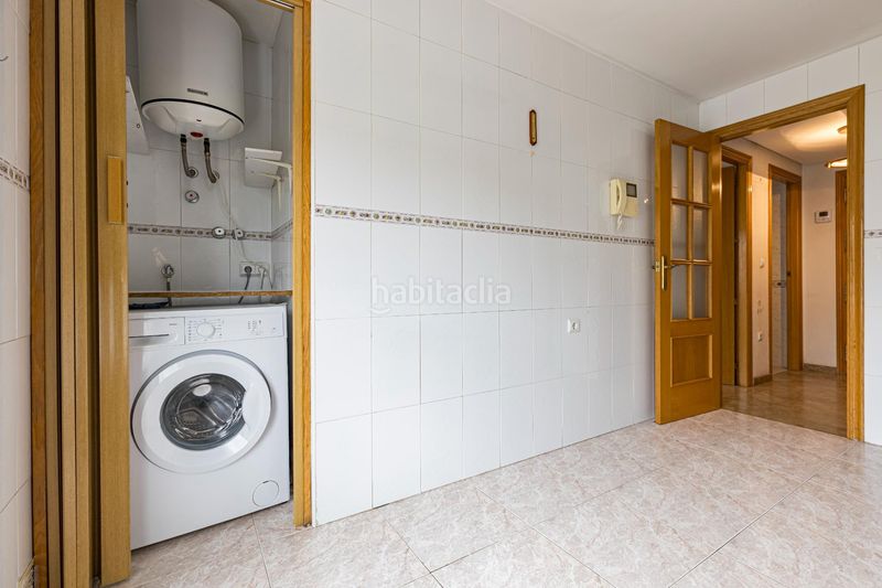 Foto f8fcd767-e734-40b8-bdc6-7b6393f5a7a1. Apartament amb calefacció aparcament a Vistalegre Murcia