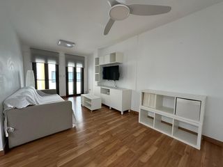 Rent Apartment  Calle platería. Alquilo piso de un dormitorio en calle platería.