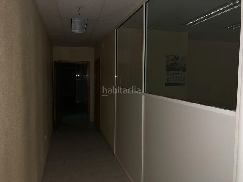 Foto 3e45bae3-d423-4fb1-9a41-18c2d2e37e20. Alquiler local comercial gran local comercial de unos 260 m2, junto a traperia, en la calle villaleal. en Murcia
