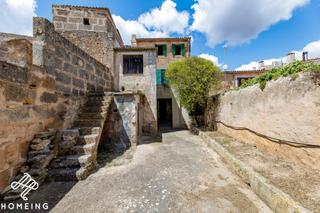 Masia a Algaida. En exclusiva con homeing mallorca, casa de pueblo en el centro d