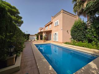 Miete Chalet in Maioris-Puig de Ros. Chalet pareado en alquiler a 400 metros del mar con piscina priv