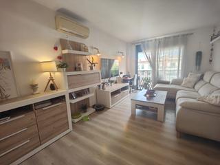 Pis a Sa Torre. Luminoso 2 piso de 3 habitaciones y piscina. parking incluido