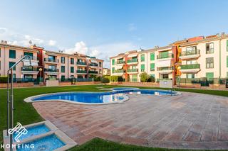 Appartement à Sa Torre. Luminoso 2 piso de 3 habitaciones y piscina. parking incluido