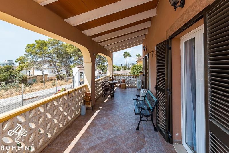 Foto 0427dc48-4ec7-4917-978d-346bc96618f1. Xalet amb calefacció aparcament piscina a S´Arenal Palma de Mallorca