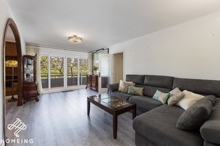 Appartement à Pere Garau. Amplio piso con terraza, parking y ascensores. situado cerca del