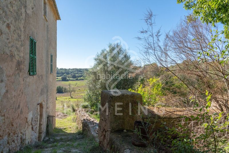 Foto fe69042c-53da-4e75-987c-0d14876c7da7. Masia a Costitx