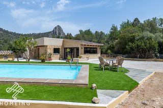 Affitto Casale in Llucmajor Interior. Finca rustica con casa recién reformada con estilo moderno y con
