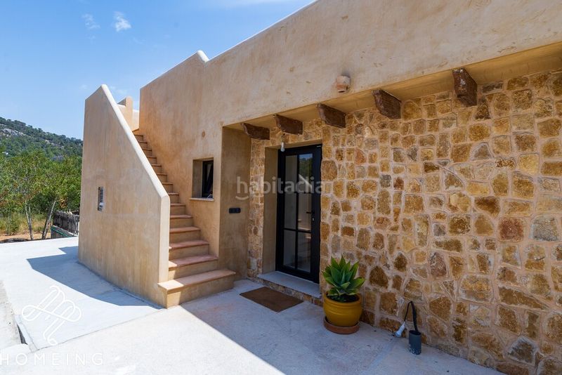 Foto 1a3dd9f0-aafb-4b42-bb8b-6558fd36b011. Alquiler masía finca rustica con casa recién reformada con estilo moderno y con piscina en Llucmajor