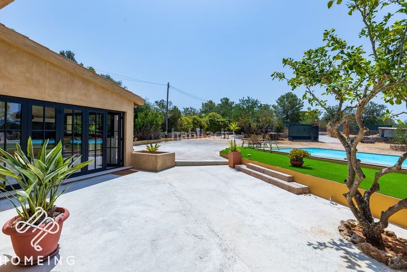 Foto 2563d5ee-58fc-43cd-8fd7-1c1ab60a118b. Alquiler masía finca rustica con casa recién reformada con estilo moderno y con piscina en Llucmajor