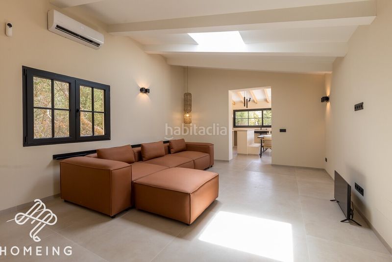 Foto bcbfbeda-c20d-436d-90f5-129ba143c8bc. Alquiler masía finca rustica con casa recién reformada con estilo moderno y con piscina en Llucmajor
