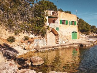 Lloguer Dúplex a Cala Figuera. Casa de pescadores en alquiler de larga temporada en cala figuer