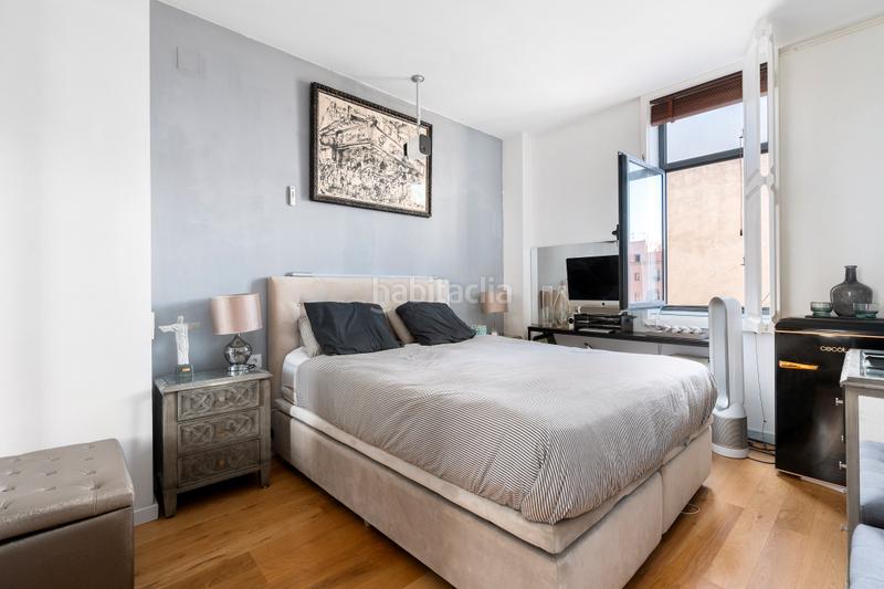 Foto d47e205d-a47e-40bf-9d20-579f928aa373. Ático precioso ático reformado con 50m2 de terraza privada en Barcelona