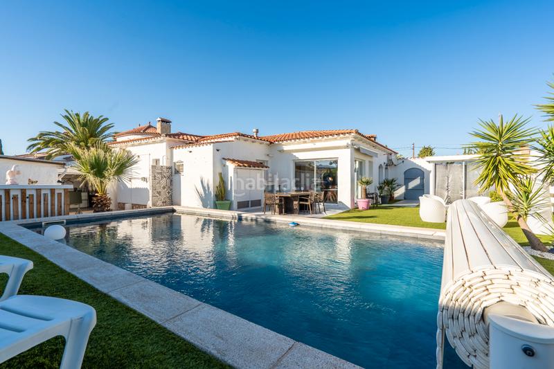 Foto 3362229f-5eb0-47d3-94e0-905ee8a6754c. House in carrer fonoll 10 in Platja de Mont-roig Mont-roig del Camp