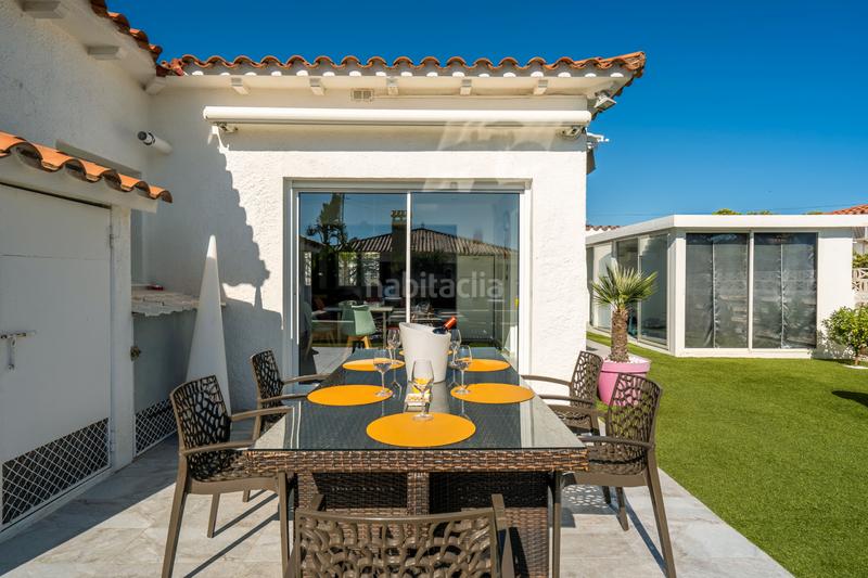 Foto 67ae711e-448a-49e0-a019-e6d03b793db6. House in carrer fonoll 10 in Platja de Mont-roig Mont-roig del Camp