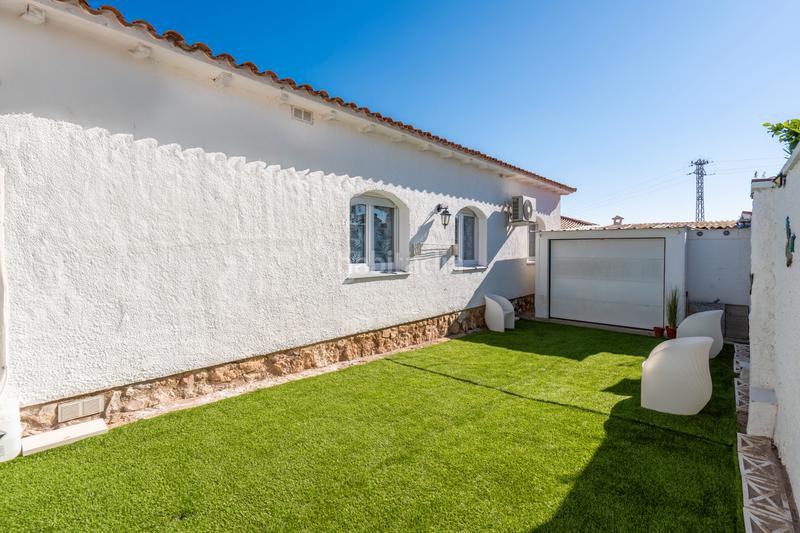 Foto aa16fb84-656f-4140-9008-074110b8421f. House in carrer fonoll 10 in Platja de Mont-roig Mont-roig del Camp