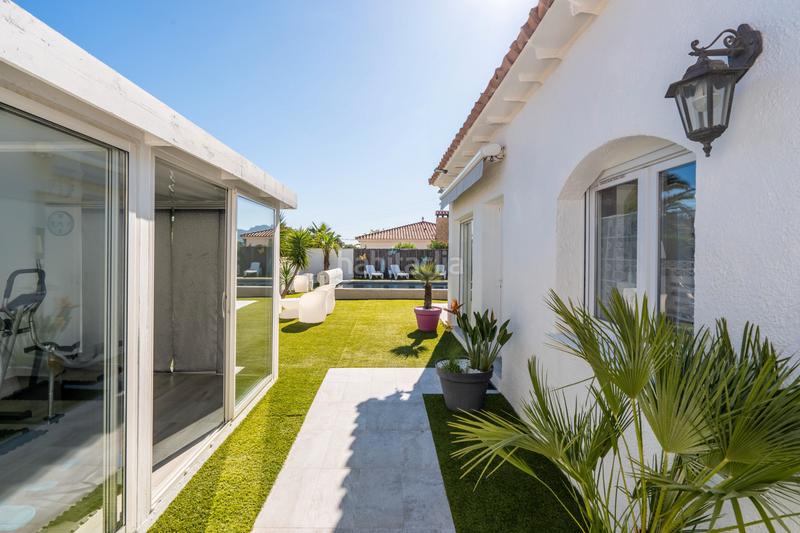 Foto fd53ba96-68c8-4f12-89d9-6314676ff1d9. House in carrer fonoll 10 in Platja de Mont-roig Mont-roig del Camp