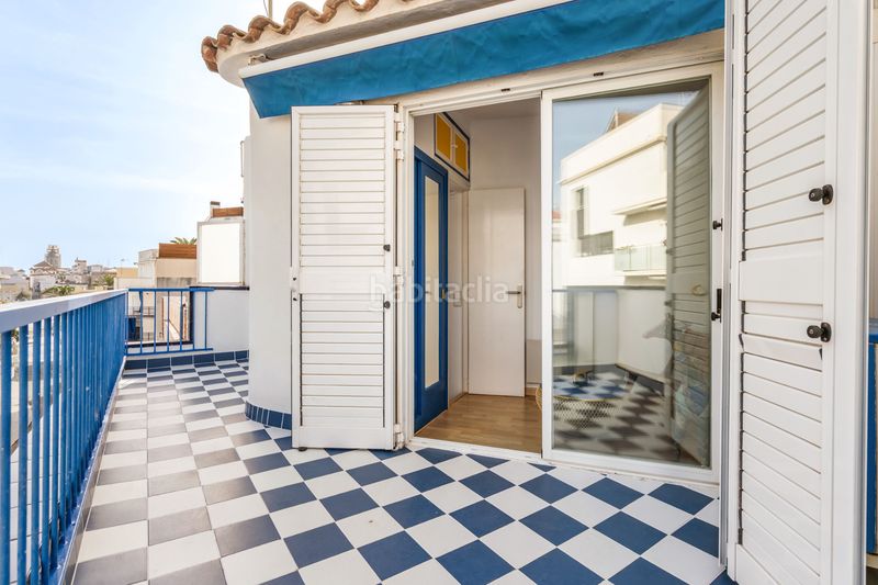 Foto f5c1424d-7ba9-4a36-9ebb-98d827e8182e. Casa adossada amb calefacció a Aiguadolç - Sant Sebastià Sitges