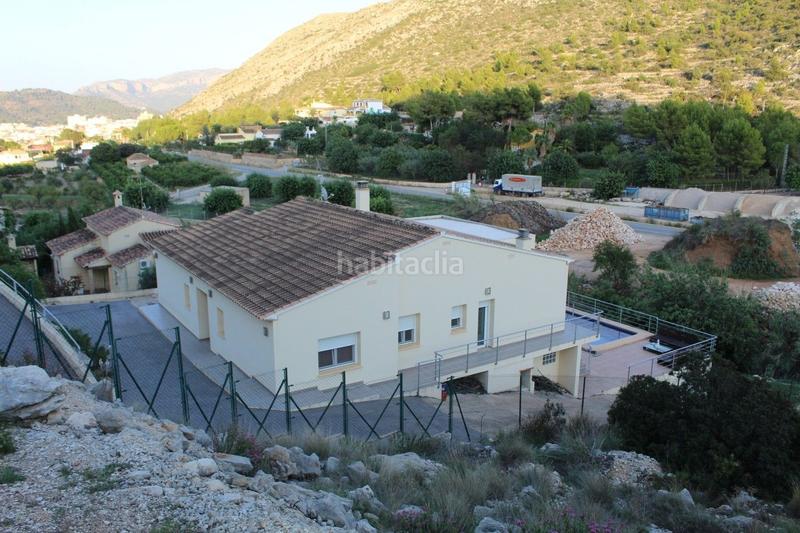 Foto 28ff103e-b9aa-4a13-a332-e48bb8d85469. Chalet in carrer riu girona 46 in Pedreguer