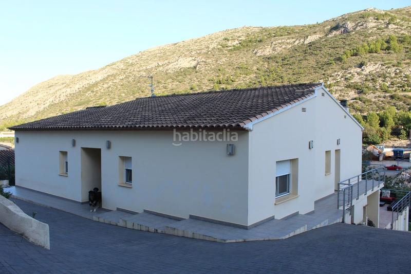 Foto e12b6af6-4df6-406b-9b73-5983ac1205a0. Chalet in carrer riu girona 46 in Pedreguer