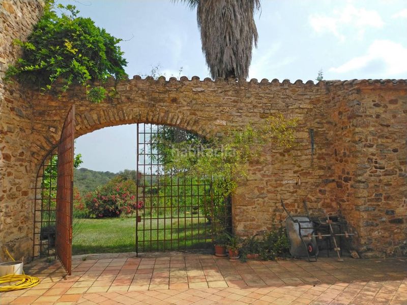 Foto eb4309fc-2a59-4e1c-94a1-36685d9b3eb9. Masia a Quart