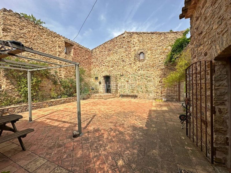 Foto f3a64c65-c120-4cc4-ac9d-e2ab40c7290b. Masia a Quart